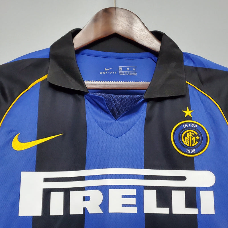 Camisola Inter de Milão Home 01/02 - Retrô