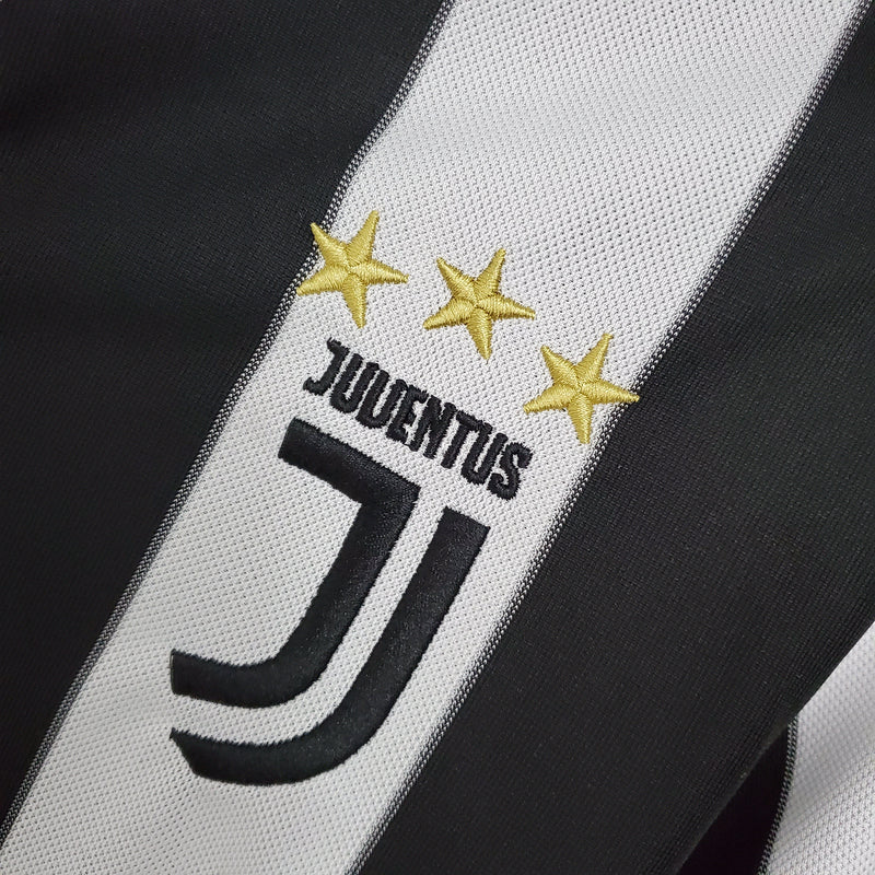 Camisola Juventus Home 17/18 - Retrô