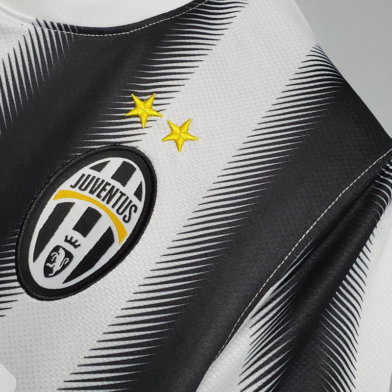 Camisola Juventus Home 11/12 - Retrô