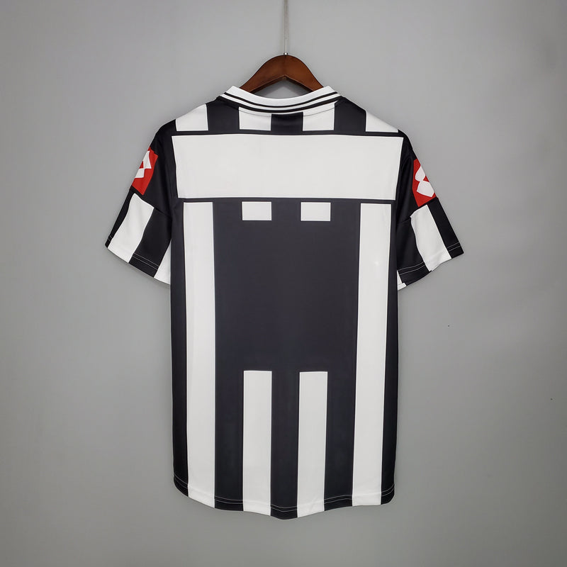 Camisola Juventus Home 01/02 - Retrô